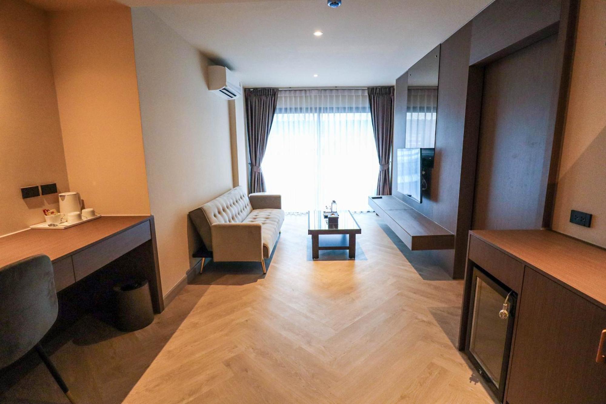 The One Cozy Living Hotel Патая Екстериор снимка