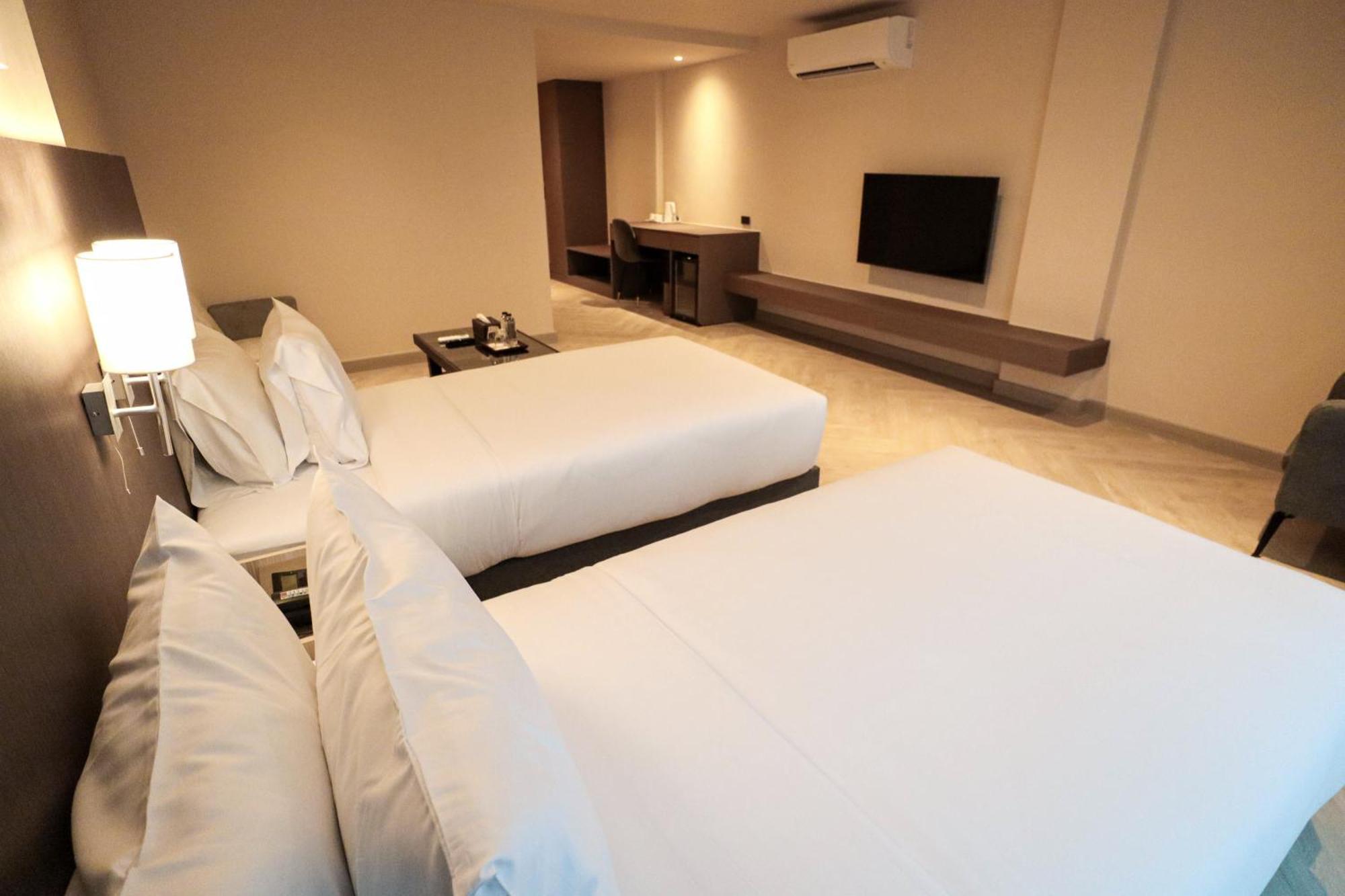 The One Cozy Living Hotel Патая Екстериор снимка